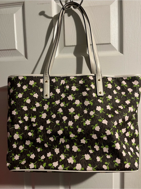 Michael Kors Handbags - NWOT, NEVER USED, Gorgeous Michael Kors Floral Bag